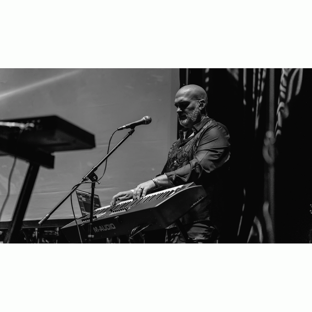 JonnyRobertsKeys full image