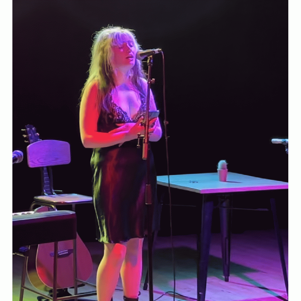 Madeleinerose full image