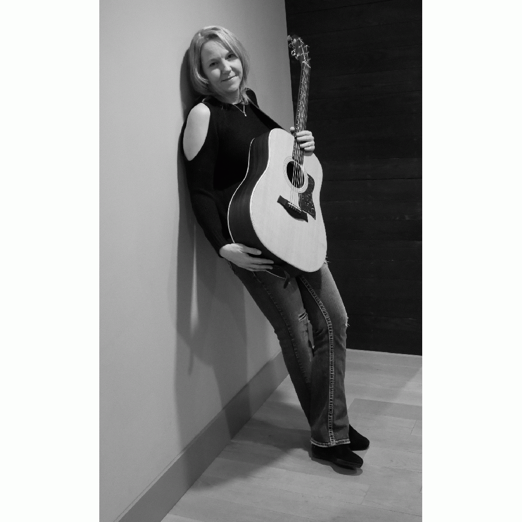 MonicaLynn full image