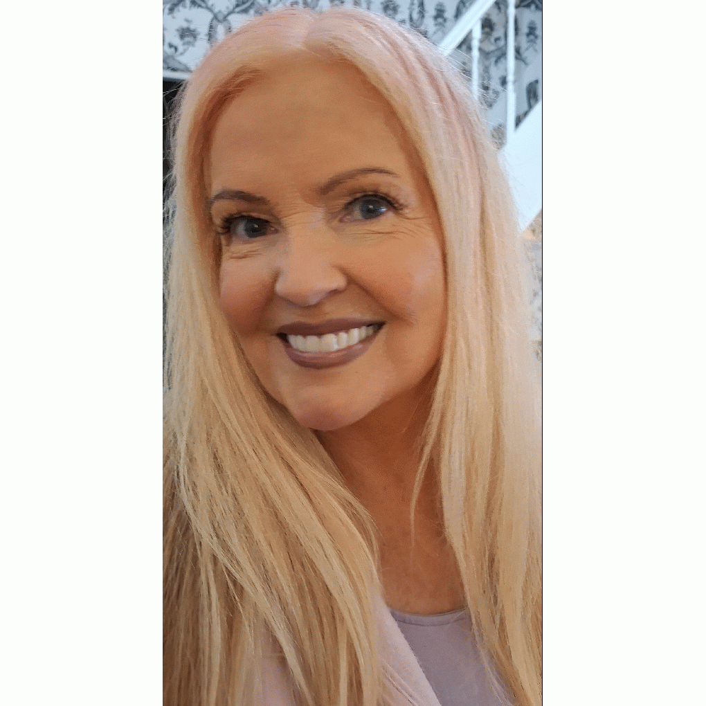 Tinasinger full image